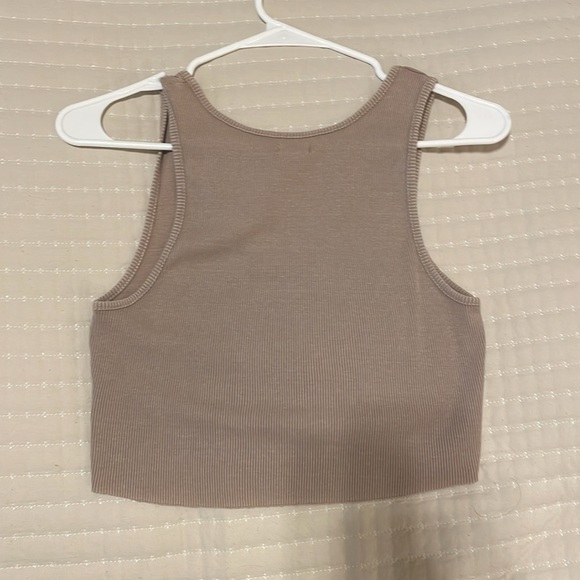 Garage crop top - Picture 2 of 2